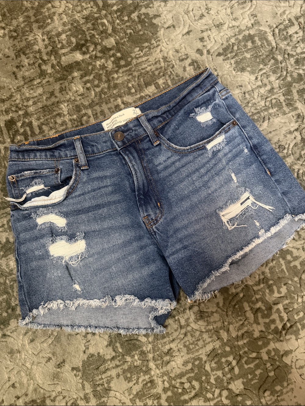 Abercrombie & Fitch Distressed Denim Mid Rise Boyfriend Women's Shorts